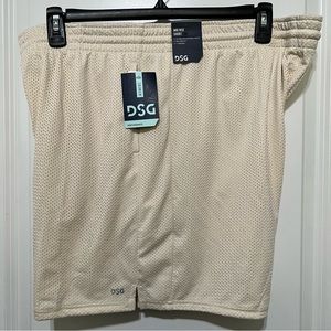 DSG Women’s 7” Mid Rise Short, Light Sand